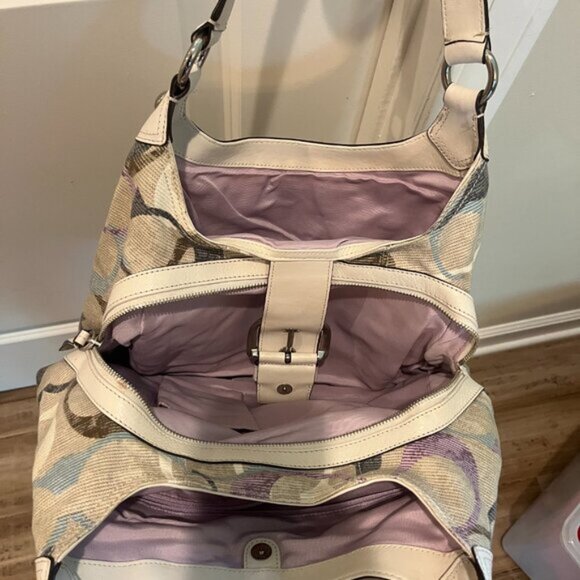 Vintage White, Purple, and Blue Coach Signature Shoulder Bag - Picture 4 of 4